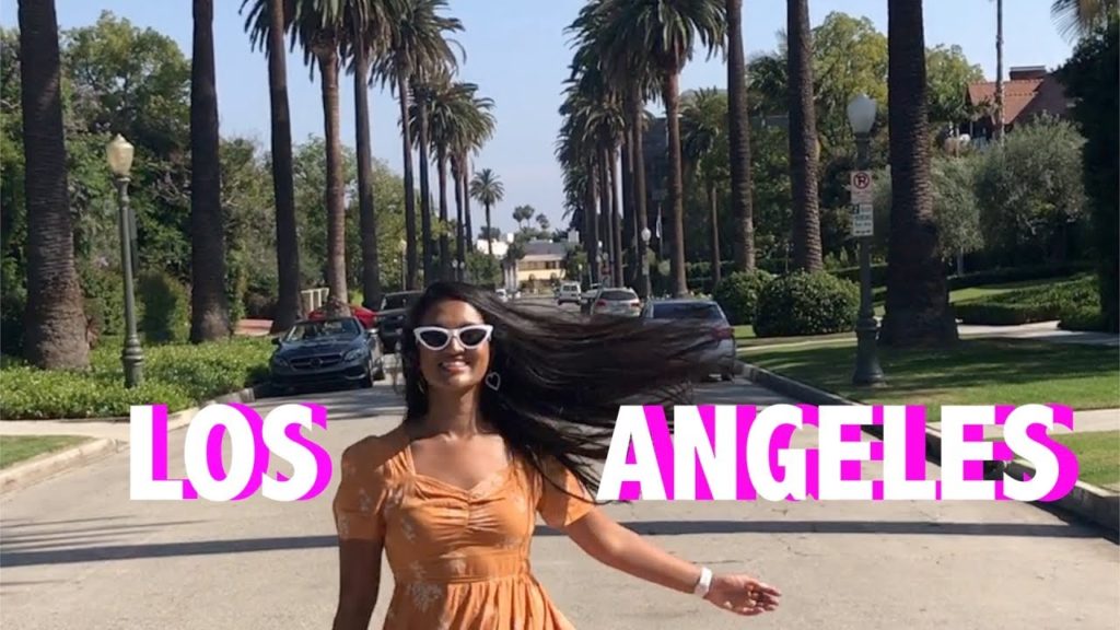 LOS ANGELES - TRAVEL VLOG | Universal Studios, Runyon Canyon, Santa Monica Pier & More!