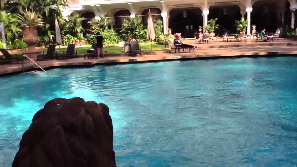 The Taj Mahal Mumbai, swimming pool