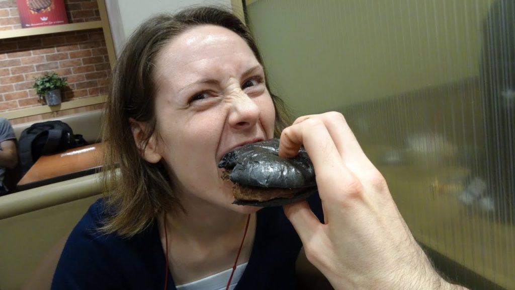 Burger King Japan's Kuro (Black) Burgers