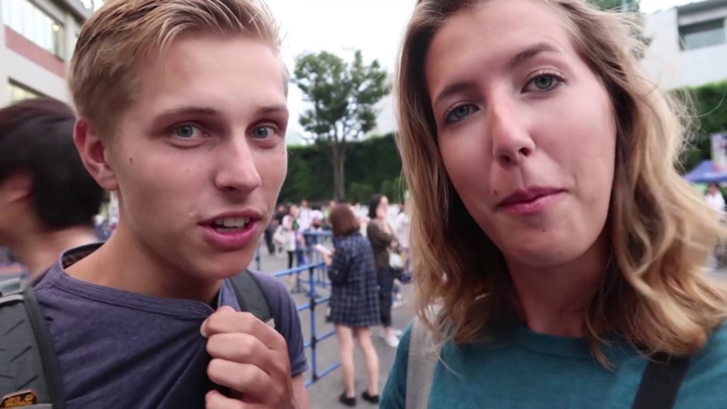 TOKIO: HONKBAL, CRÊPES & GEKKE CAFÉ'S | JAPAN | WERELDREIS VLOG 26 🌍