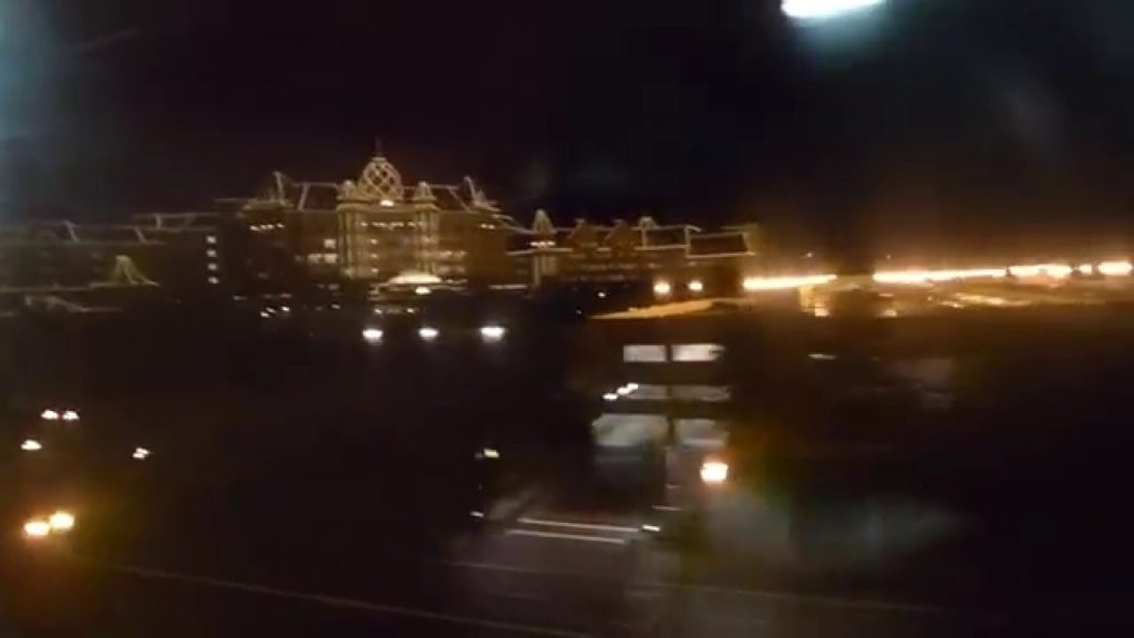 Chiba, Japan – Keiyō Line Train travels past the Tokyo Disneyland Resort HD (2015) Chiba, Japan - Keiyō Line Train travels past the Tokyo Disneyland Resort HD (2015)