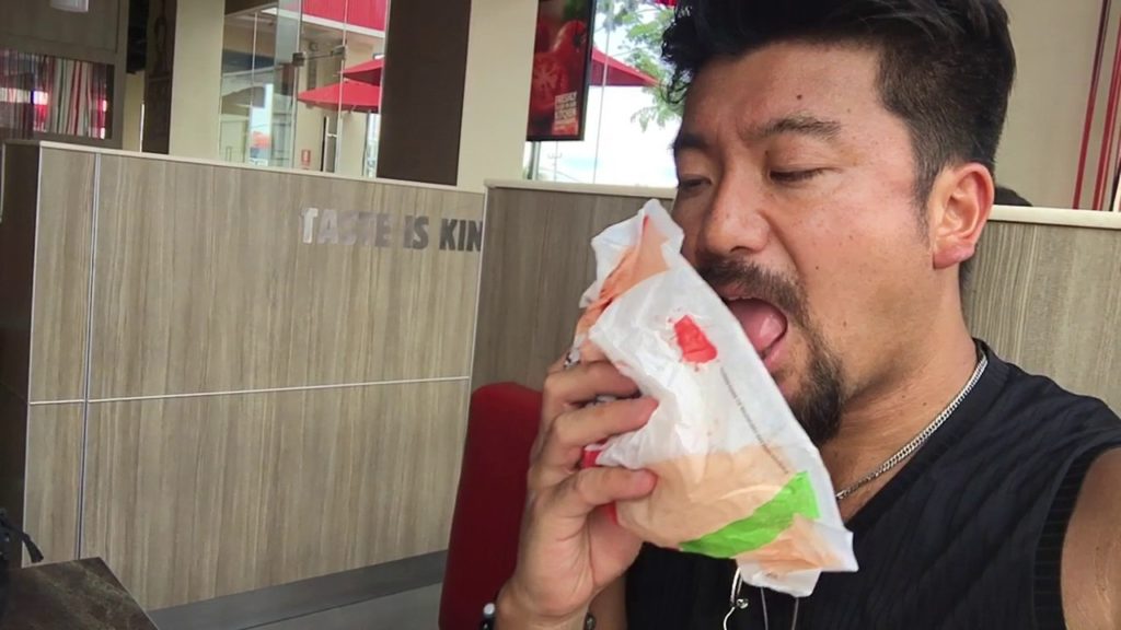 アキーラさん利用!東ティモール・ディリ市のバーガーキング!Burger king in Dili city in East Timor アキーラさん利用!東ティモール・ディリ市のバーガーキング!Burger king in Dili city in East Timor