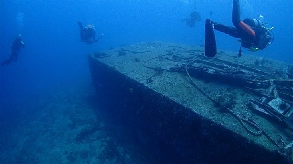 海底ハウス、水深１８メートルで発見　生活実験で使用