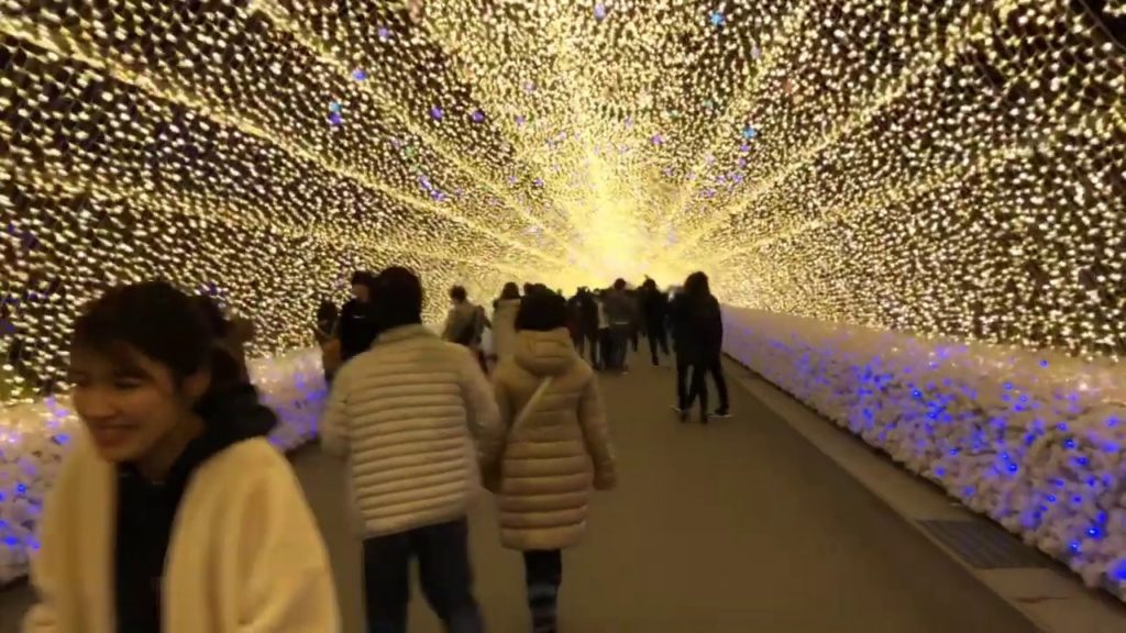 🌟 🌟 Nabana no Sato, one of the largest illuminations in #Japan #travel 🌟 🌟