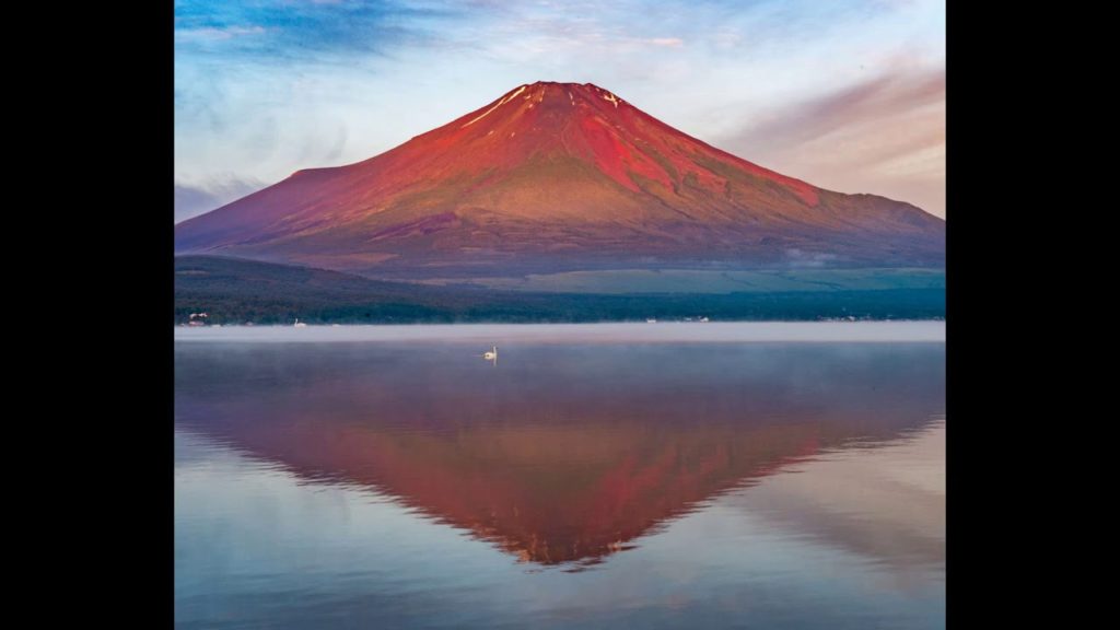 Watching RED MOUNT FUJI from Tokyo