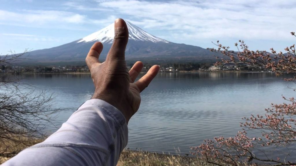 Touch Mount Fuji With Shiran