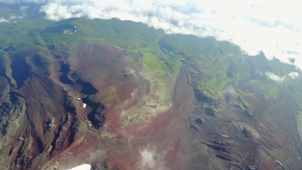 4k Drone Footage from the summit of Mt Fuji, Japan (Mavic Pro) 4k Drone Footage from the summit of Mt Fuji, Japan (Mavic Pro)