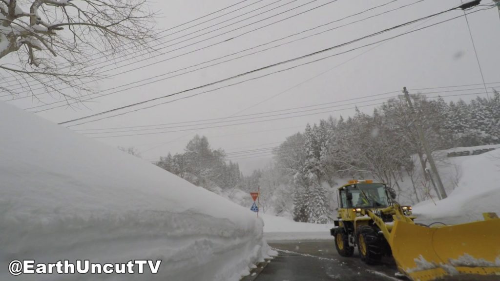 Driving In Japan's Snow Country 日本雪国