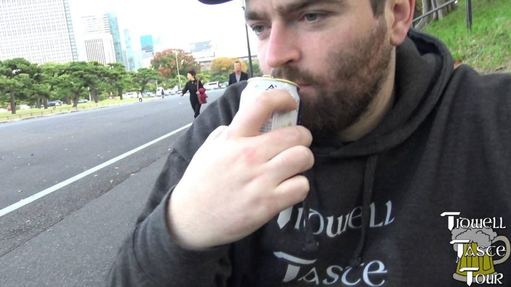 Sapporo Fuyu Monogatari The Winter's Tale 2015-2016 Japanese Beer Review - Tokyo, Japan - 4K UHD