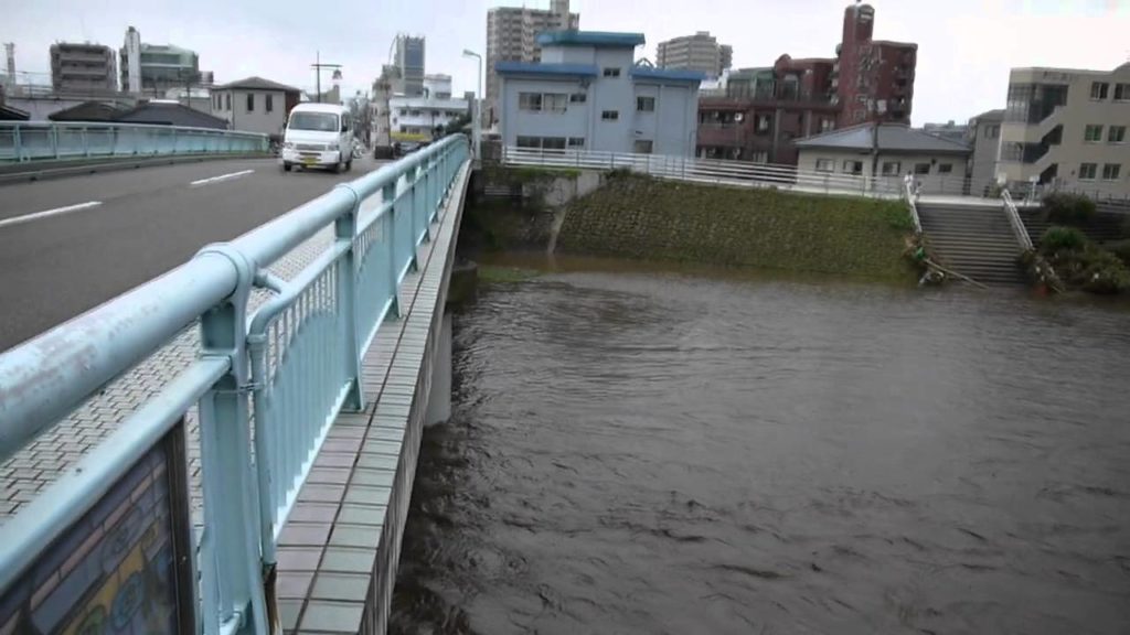 J2DE: The Shirakawa River ( Kumamoto City, Japan ) J2DE: The Shirakawa River ( Kumamoto City, Japan )