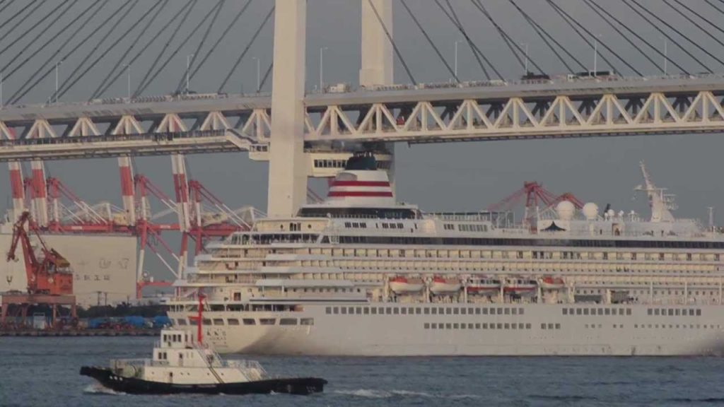 横浜大さん橋 Port of Yokohama,from Osanbashi