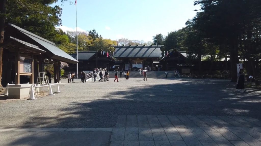 Walking Sapporo, Hokkaido — Sapporo Maruyama area  円山エリア