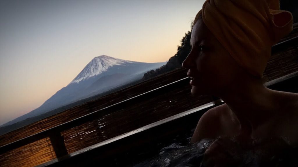 Adeyto LIVE ベニ富士山 Mt FUJI Rooftop SPA Hot Spring Onsen @ Yamadaya Hotel Adeyto LIVE ベニ富士山 Mt FUJI Rooftop SPA Hot Spring Onsen @ Yamadaya Hotel