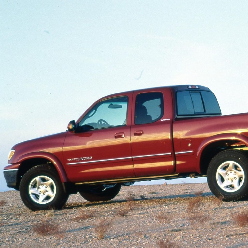 King of the road then, king of the road now. 2000 #TBT #Tundra #LetsGoPlaces...