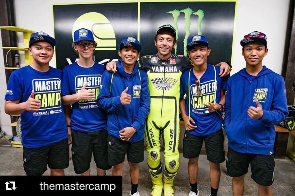 #Repost @themastercamp
・・・
Guess who were lucky enough to meet @valeyellow46 yes...