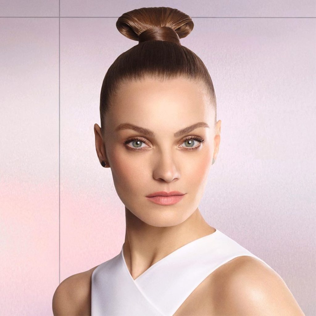 Meet @annajofficial and here’s three simple steps to achieve her youthful-lookin...