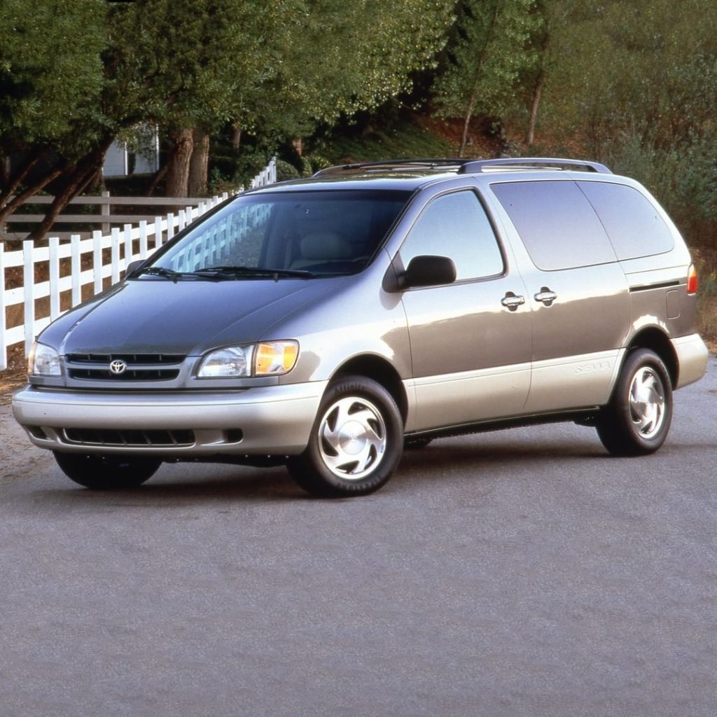 Here's to decades of ruling the carpool lane! #TBT #Sienna #1998 #LetsGoPlaces...