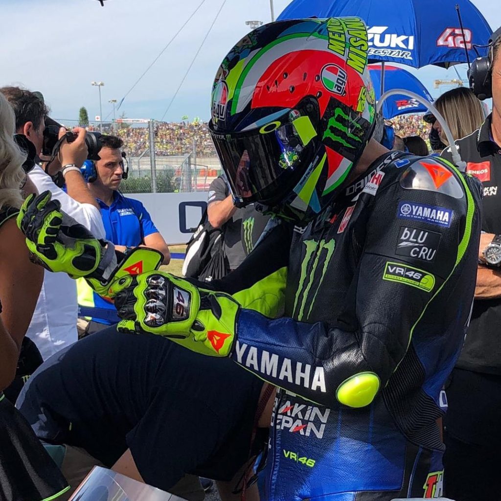 Ready for battle at his home GP.
.
.
#MonsterYamaha | #MotoGP | #SanMarinoGP | #...