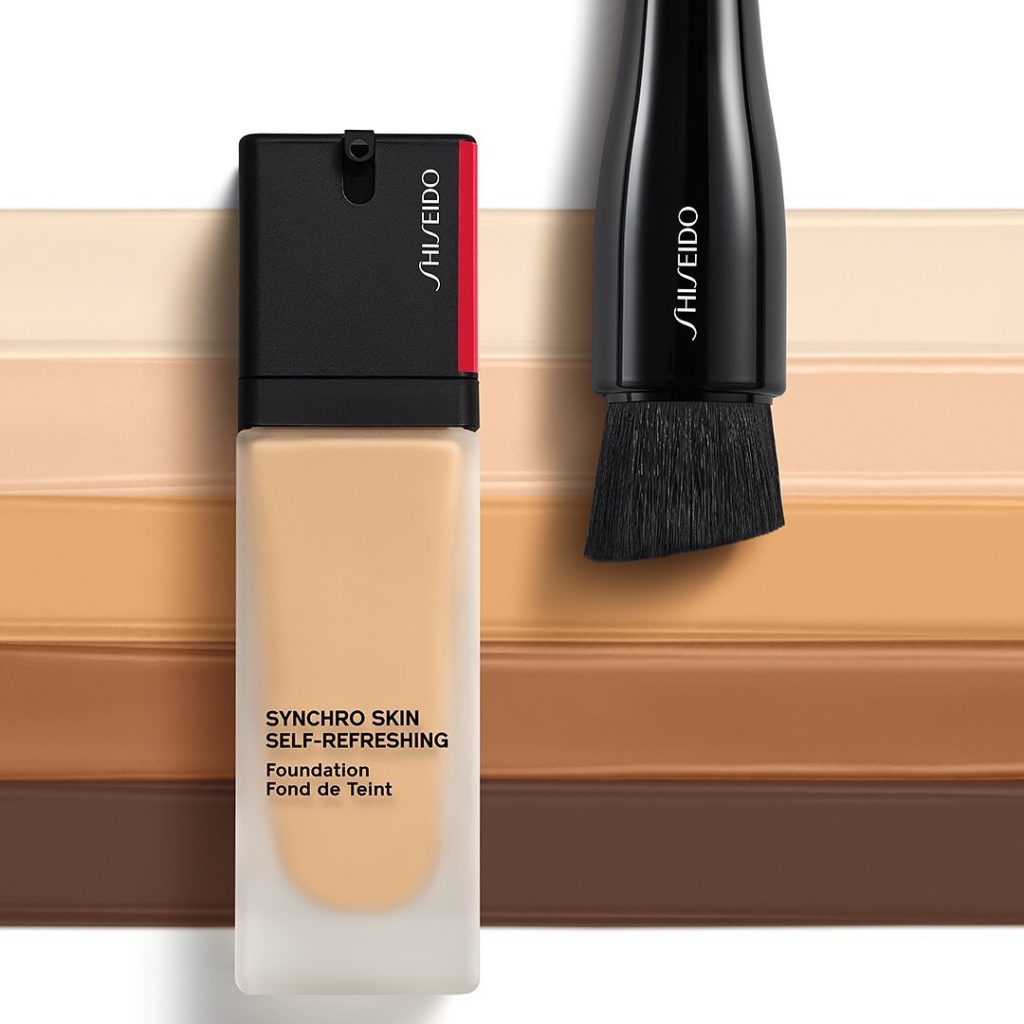 The HASU FUDE Foundation Brush and the new Synchro Skin Self-Refreshing Foundati...