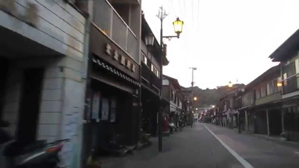 長崎県平戸市の街並み　Driving through Hirado City, Nagasaki Japan