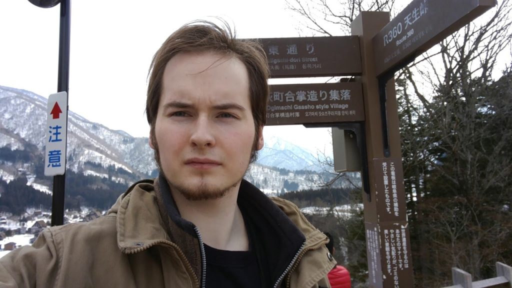 8. Sightseeing real Hinamizawa (Shirakawa-go)