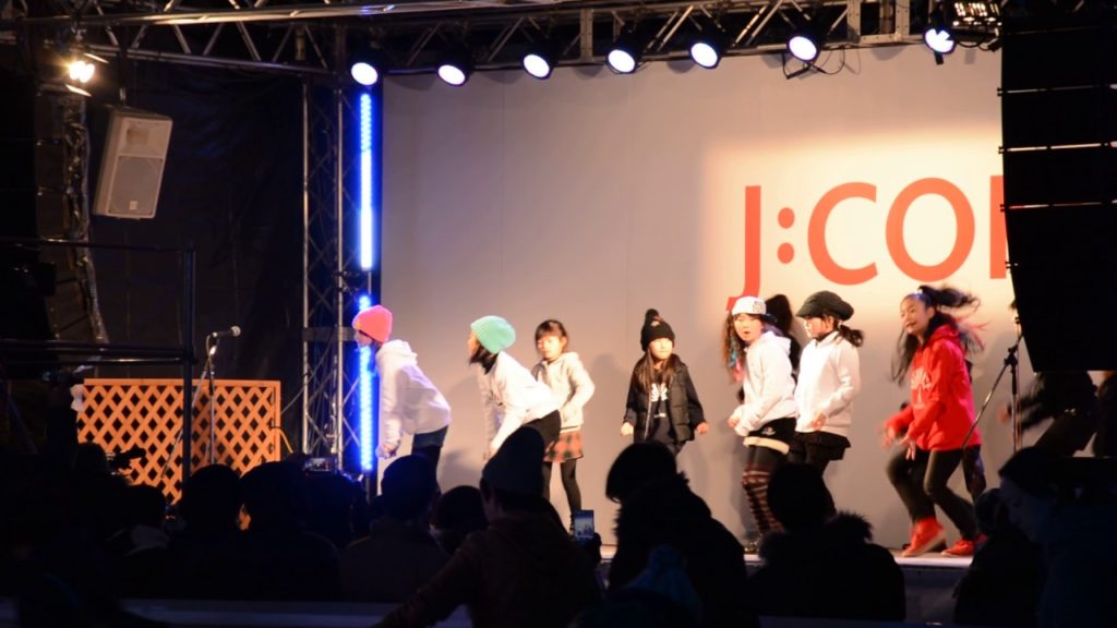 Children's dance 2017 Sapporo Snow Festival 恋ダンス さっぽろ雪まつり