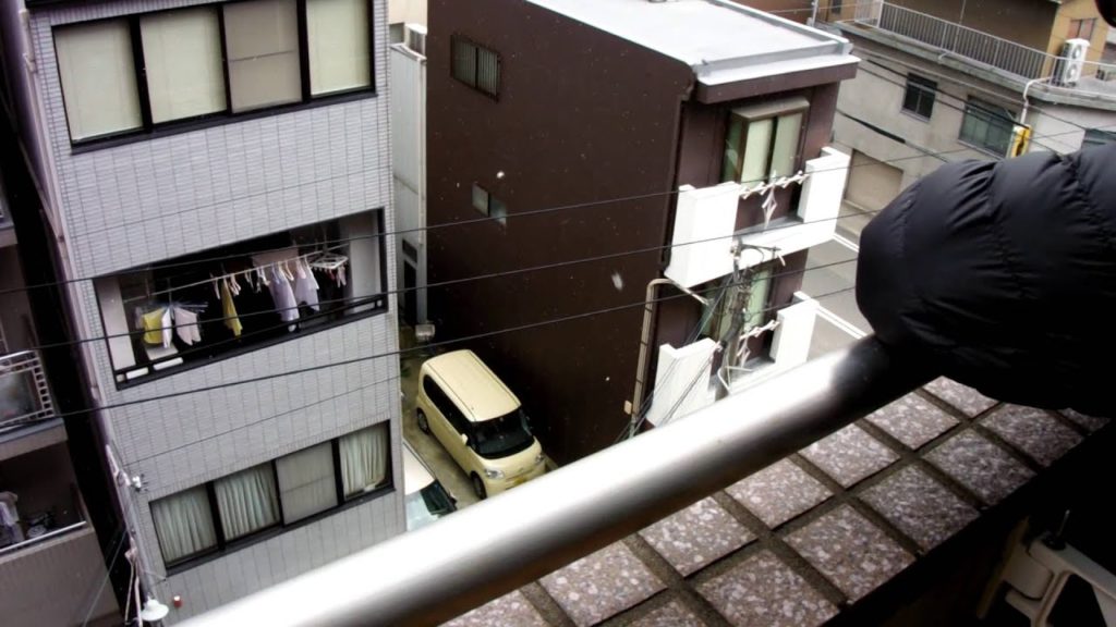 Snowing in Kobe, Hyogo, Japan