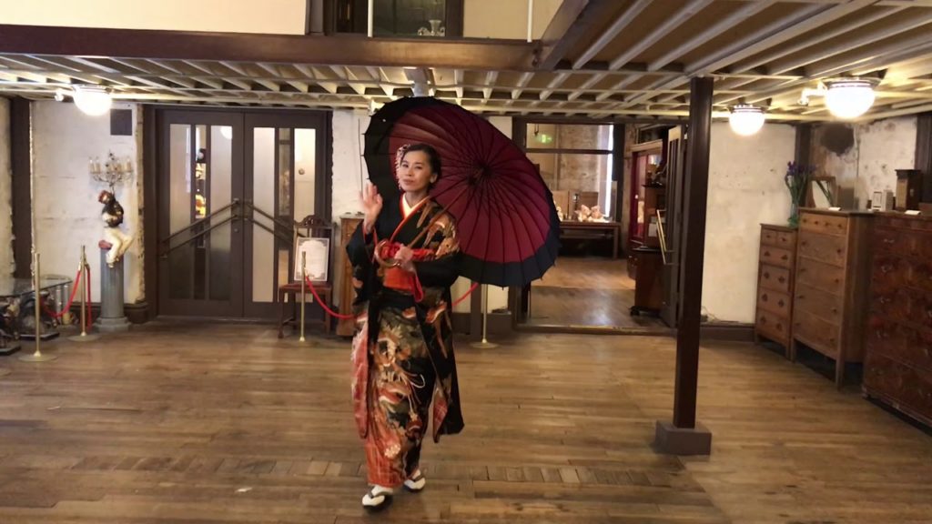 A beautiful Taiwanese woman kimono experience in  Hakodate of winter.
