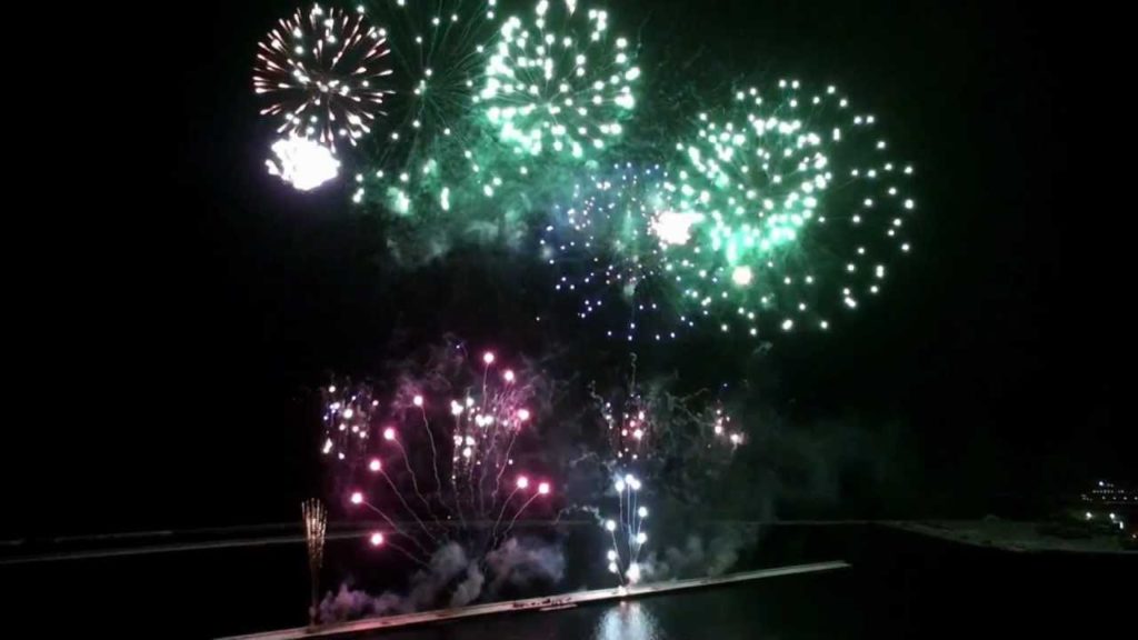 ウィングベイ小樽クリスマス花火 Christmas fireworks in Otaru 2009
