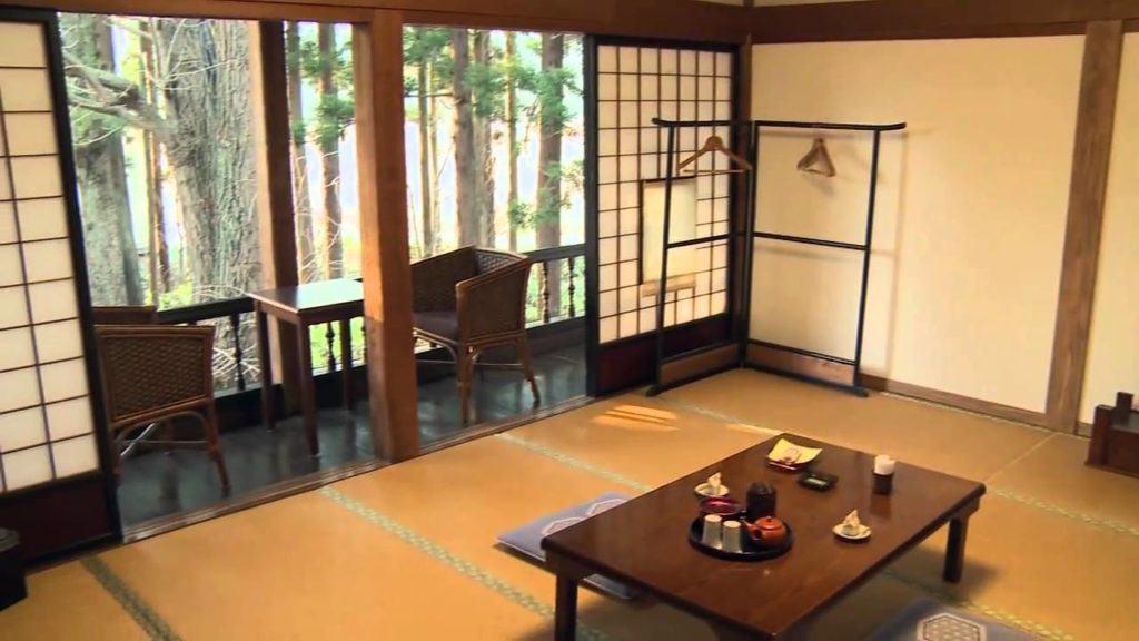 〔Akita Semboku Sightseeing〕River crab dishes are offered at this tangible cultural property