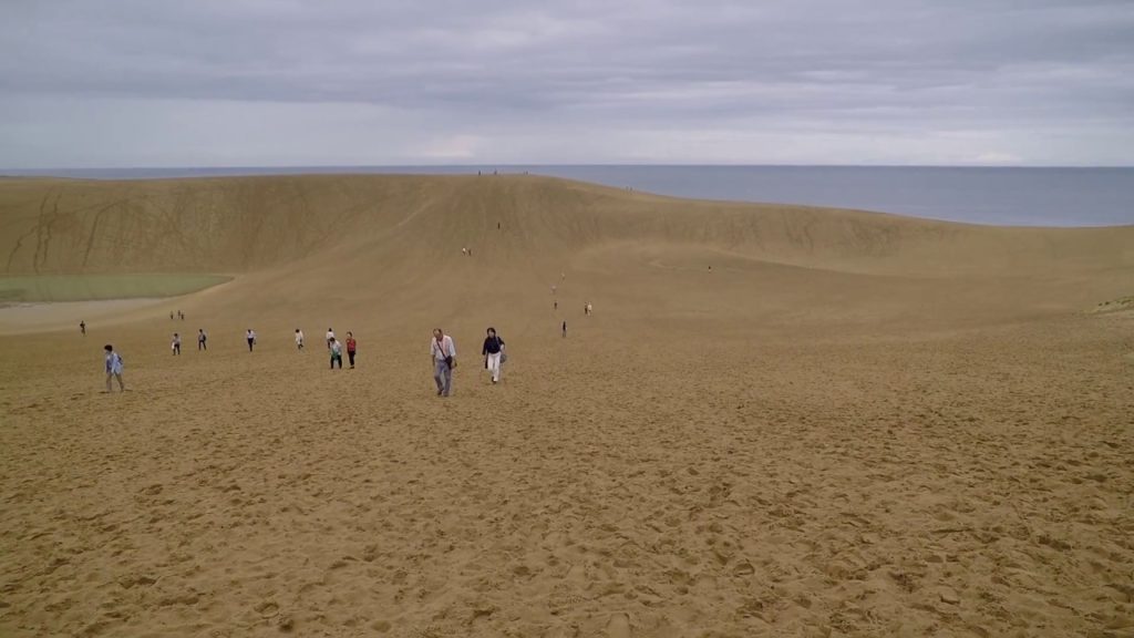 Walking in Tottori Japan - Tour of Sand Dunes - 鳥取砂丘
