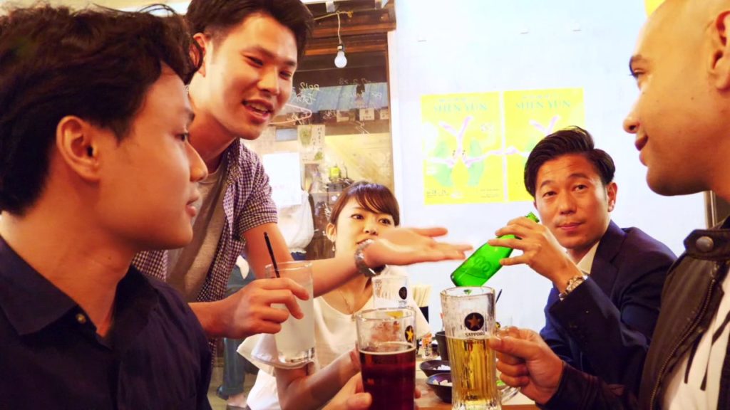 Tokyo Bar Hopping Night Tour - Pub Crawl with a Local Guide