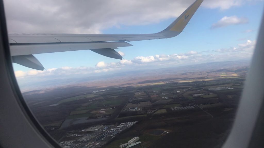 【テイクオフ】バニラエア 新千歳空港を離陸して大きく旋回！眼下に空港全景を @北海道千歳市 Taleoff New chitose airport, Hokkaido