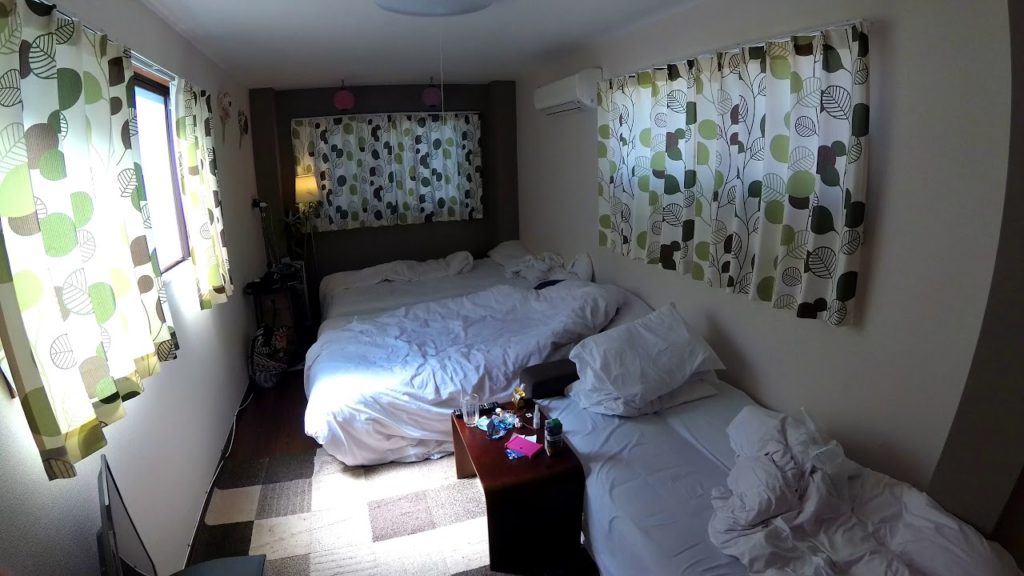 TOKYO APARTMENT TOUR - Japanese Comfort ;)