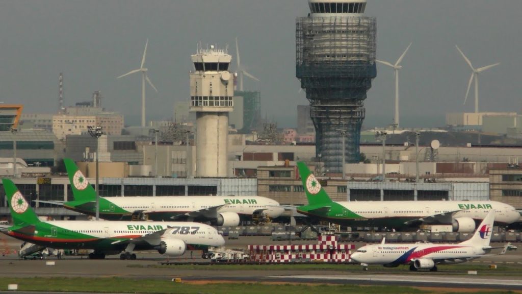 Taipei Taoyuan Airport 777's & 787's With ATC