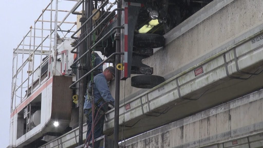 How To Fix The Monorail Track? With a Contraption - Disney World