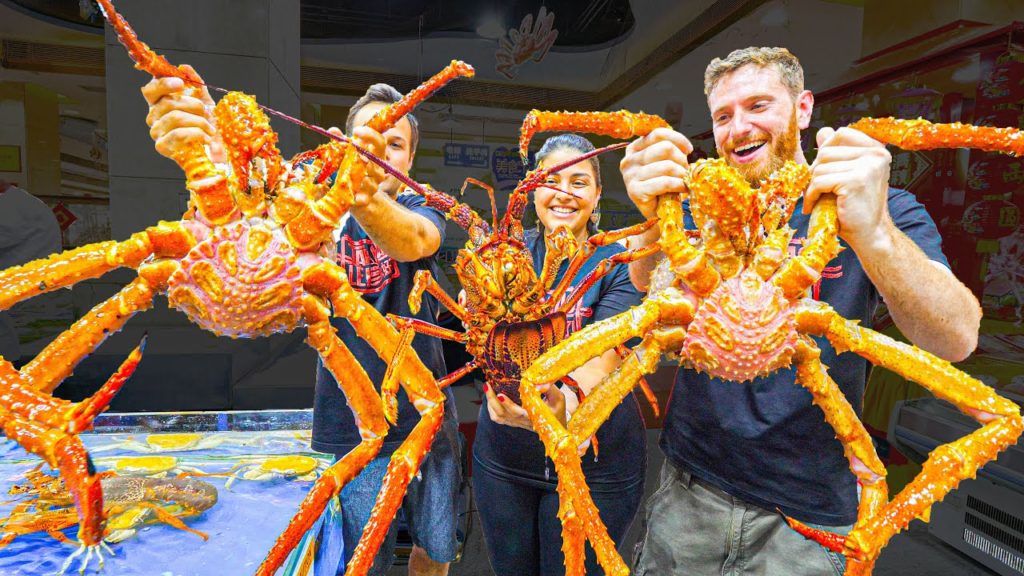 BIGGEST CRABS in the WORLD!!! $3400 MONSTER Chinese Seafood FEAST in China!