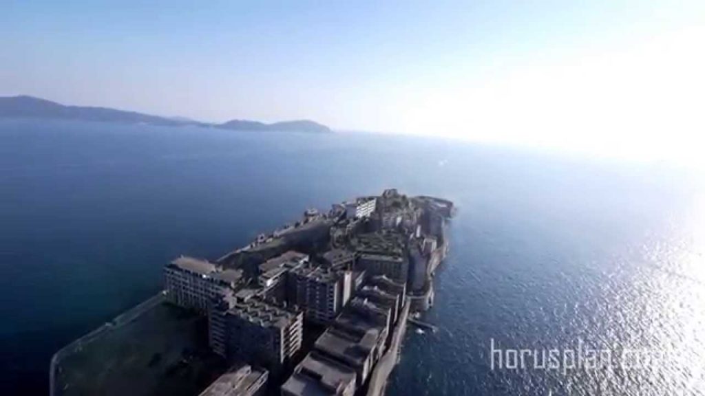 Paramotor Japan Gunkan-jima (Hashima)  Nagasaki Prefecture. 軍艦島（端島）モーターパラグライダー空撮