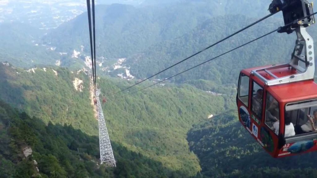 Mt. Gozaisho Ropeway, Japan Mt. Gozaisho Ropeway, Japan