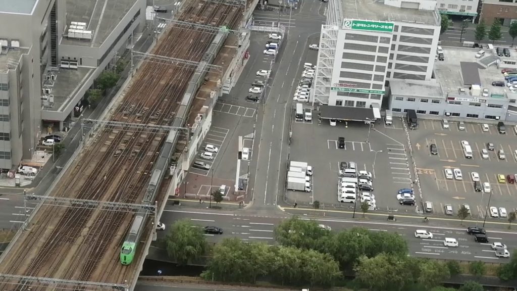 Trainspotting at the JR Tower, Sapporo, 07/08/2019 Trainspotting at the JR Tower, Sapporo, 07/08/2019