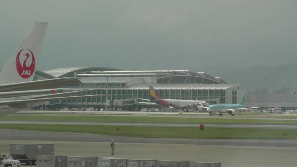 Fukuoka Airport Live JAL A350 福岡空港