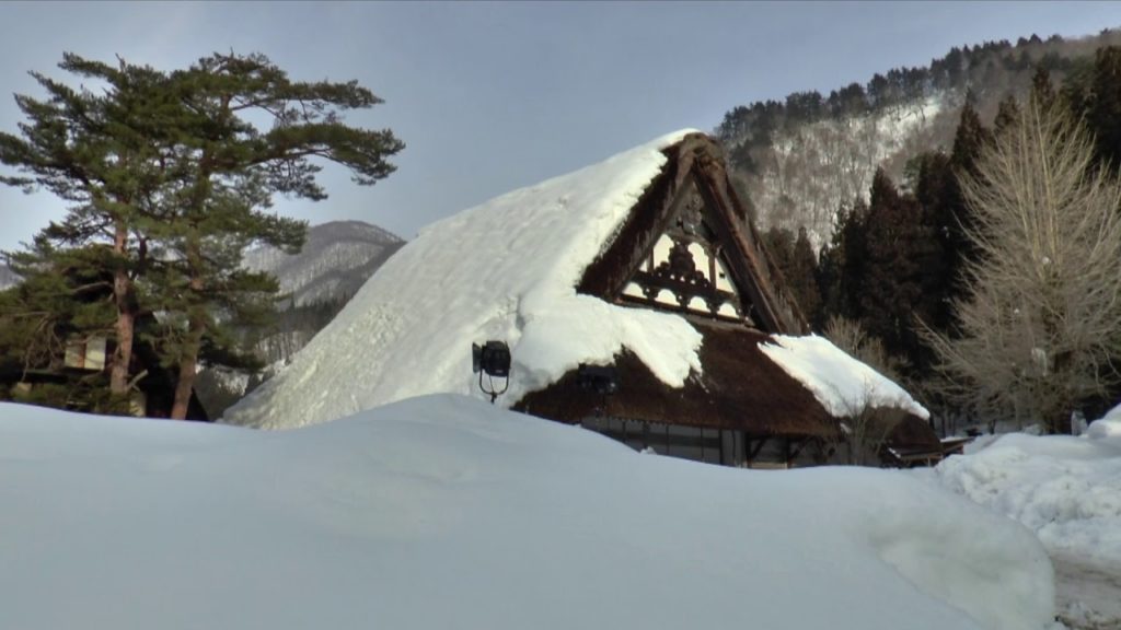 -YOKOSO Japan Tour -- Winter of Shirakawago Gassho zukuri Houses (冬季的白川鄉合掌造集落) -- E24