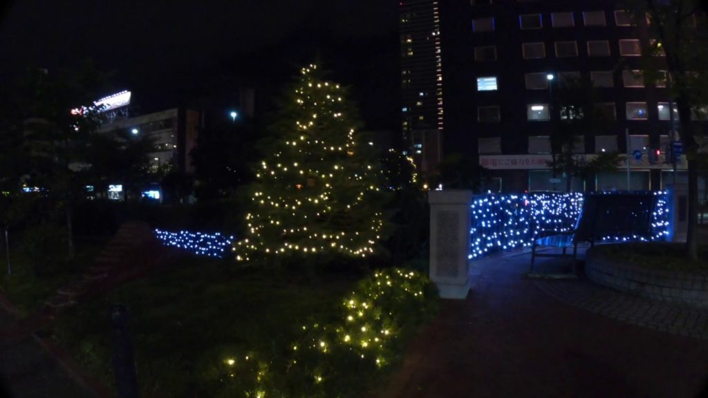 【Japan Travel】I walk on the sidewalk in Sapporo,Japan.The illuminations were beautiful.Trip Amazing