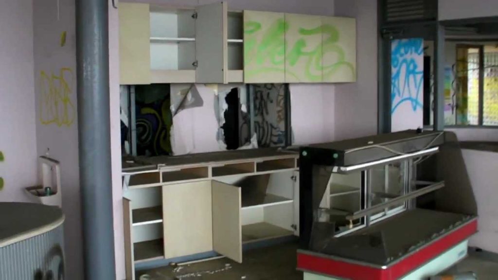 Abandoned La Rainbow Hotel & Tower, 5F