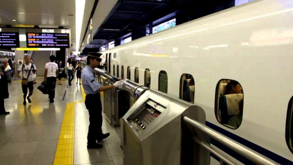 Shinkansen at Shinagawa station, Tokyo