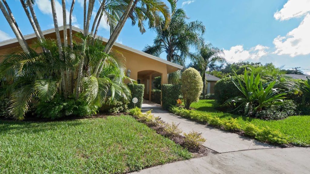 76 Yacht Club Place  -  4K Video