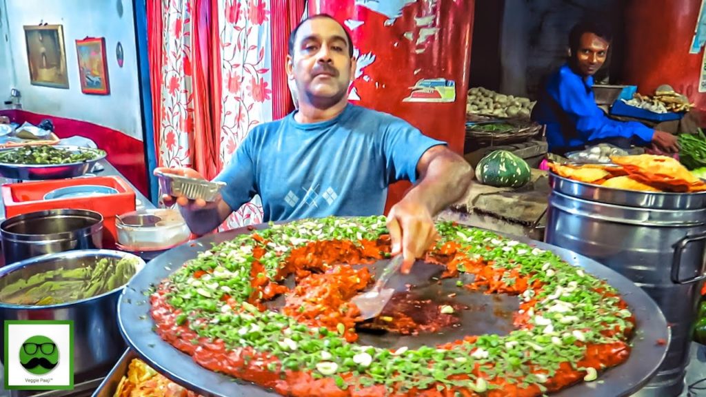 Lazeez Night Street Food In Prayagraj with Veggiepaaji EP 04
