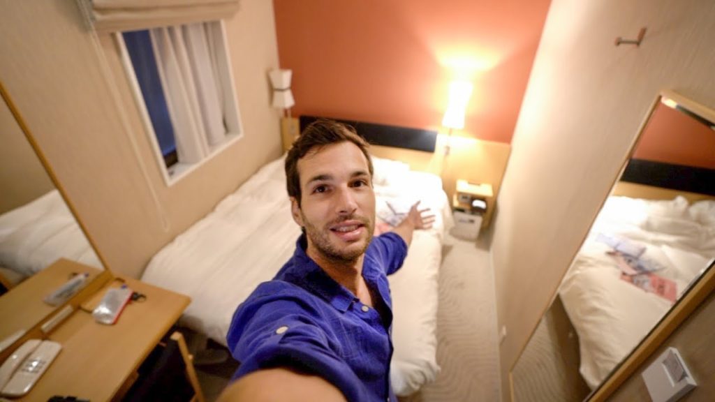 TINY ROOM TOUR in TOKYO JAPAN - Better than a Capsule Hotel?