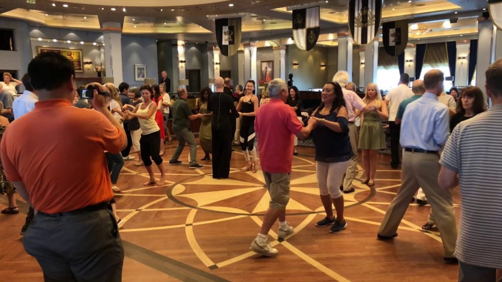 Queen Mary 2 Queen's Room