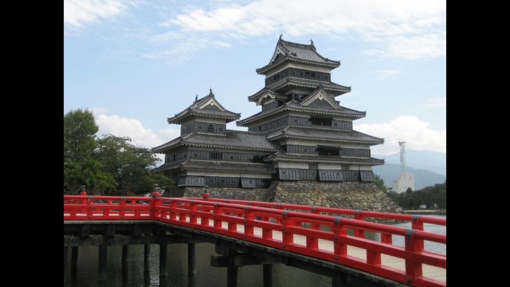 10 Famous Japanese Castles You Should Visit　日本のお城１０選